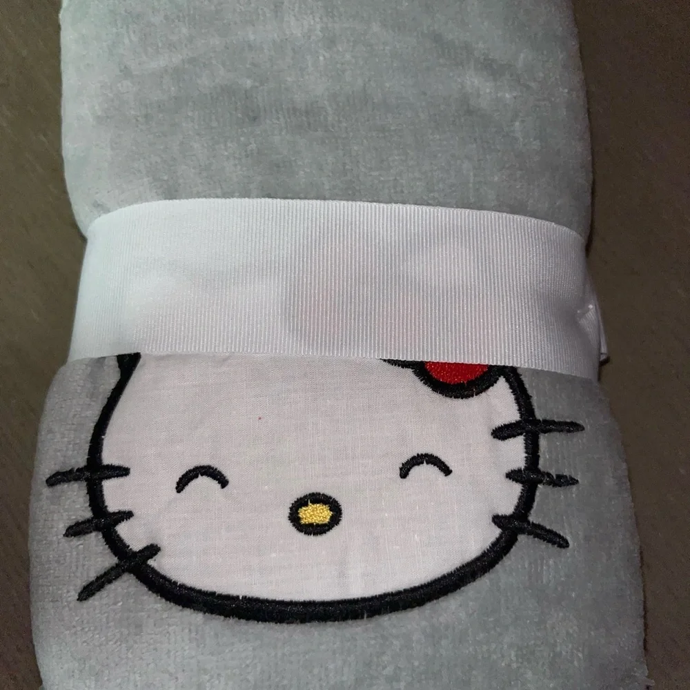 Hello Kitty Grey Hand Towel set of Two